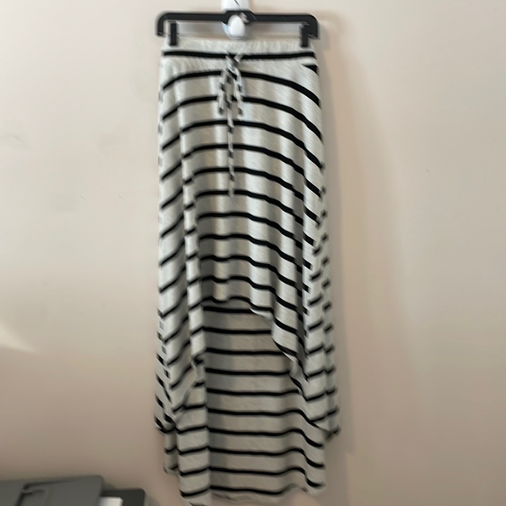 Torrid Black and Gray Striped Hi Low Maxi Skirt- Size 1